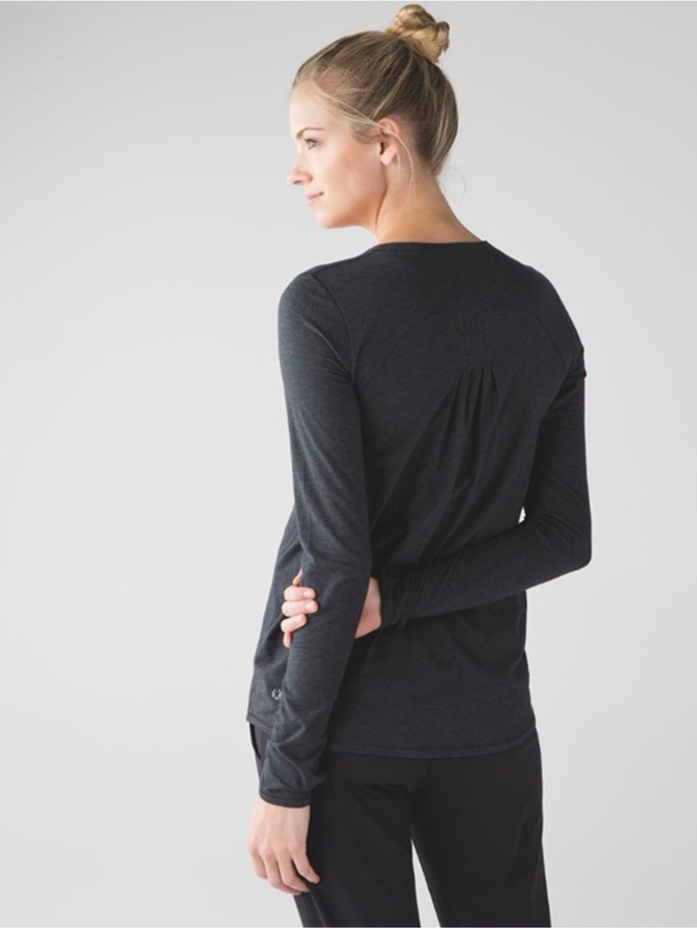 Lululemon Yogi Everyday Top Long Sleeve Charcoal Gray Heathered Black Scoop 10